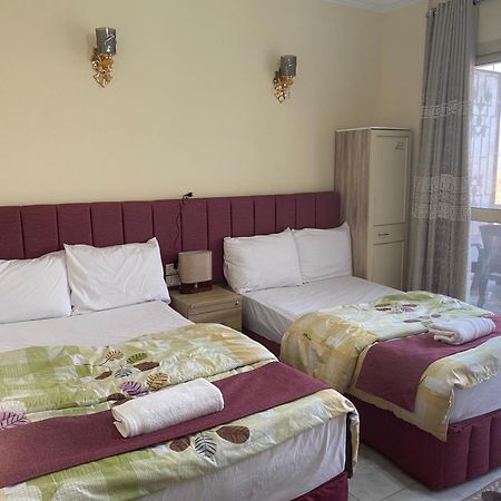 Pyramita Hotel Ghatati Экстерьер фото