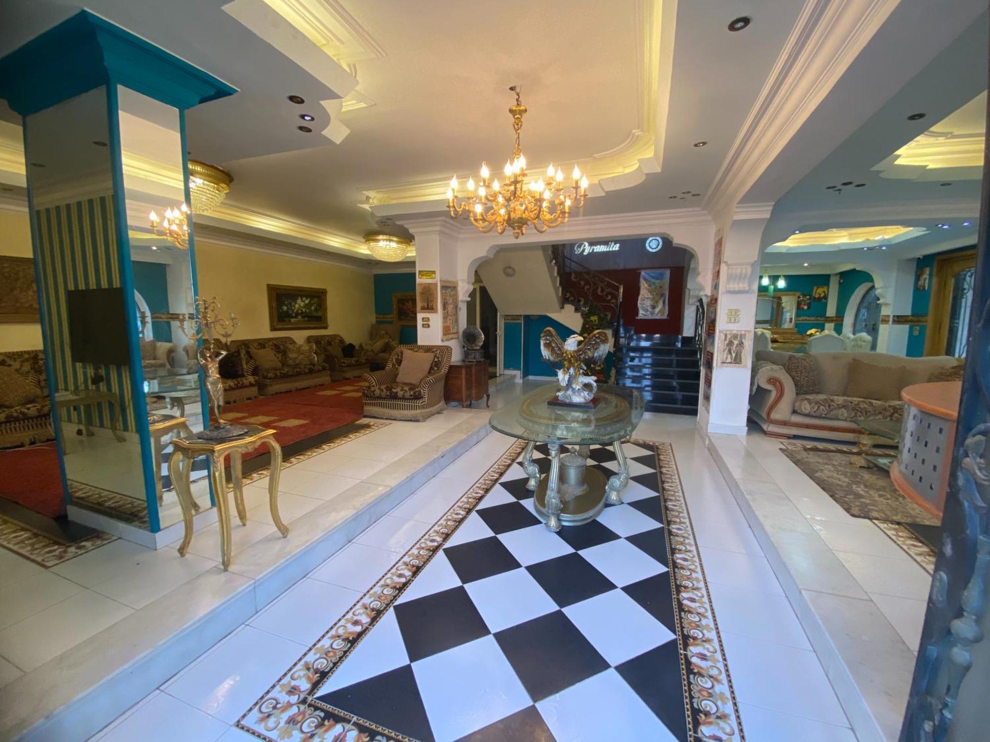 Pyramita Hotel Ghatati Экстерьер фото